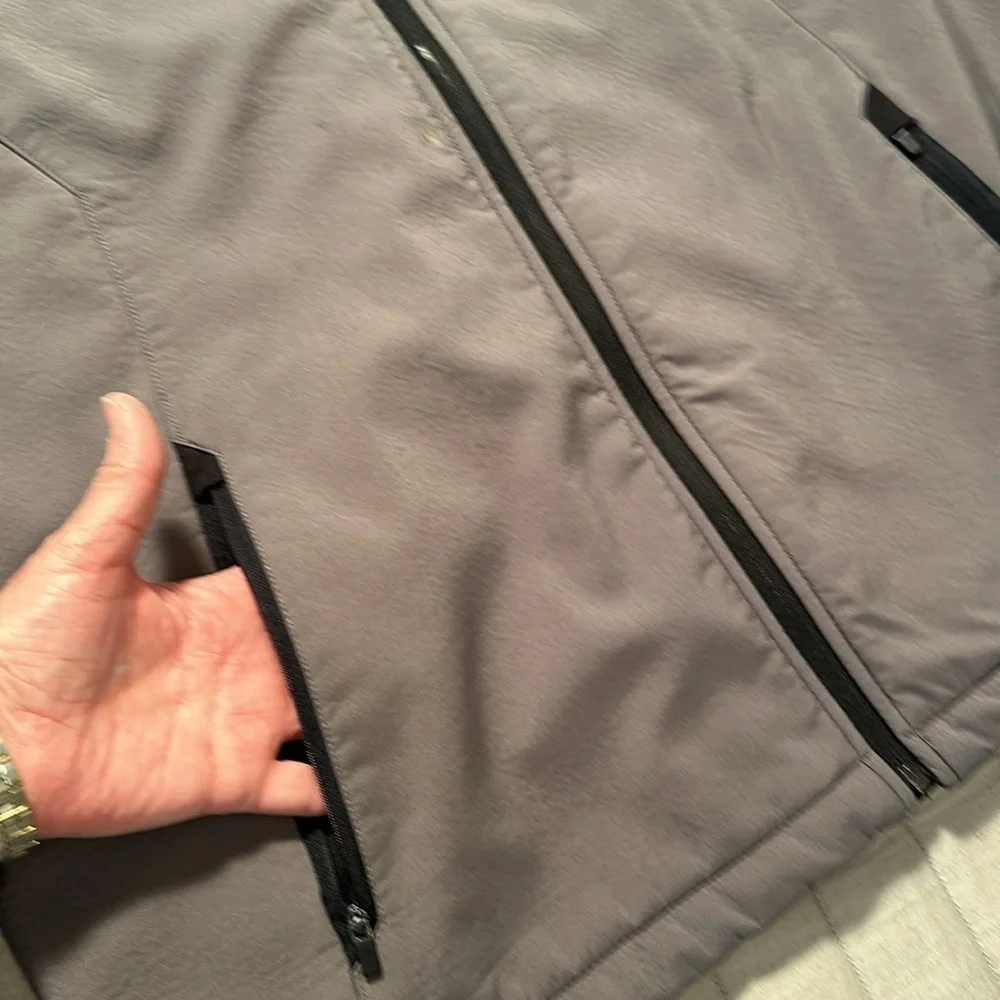 Zine zip front mid-weight coat, size large